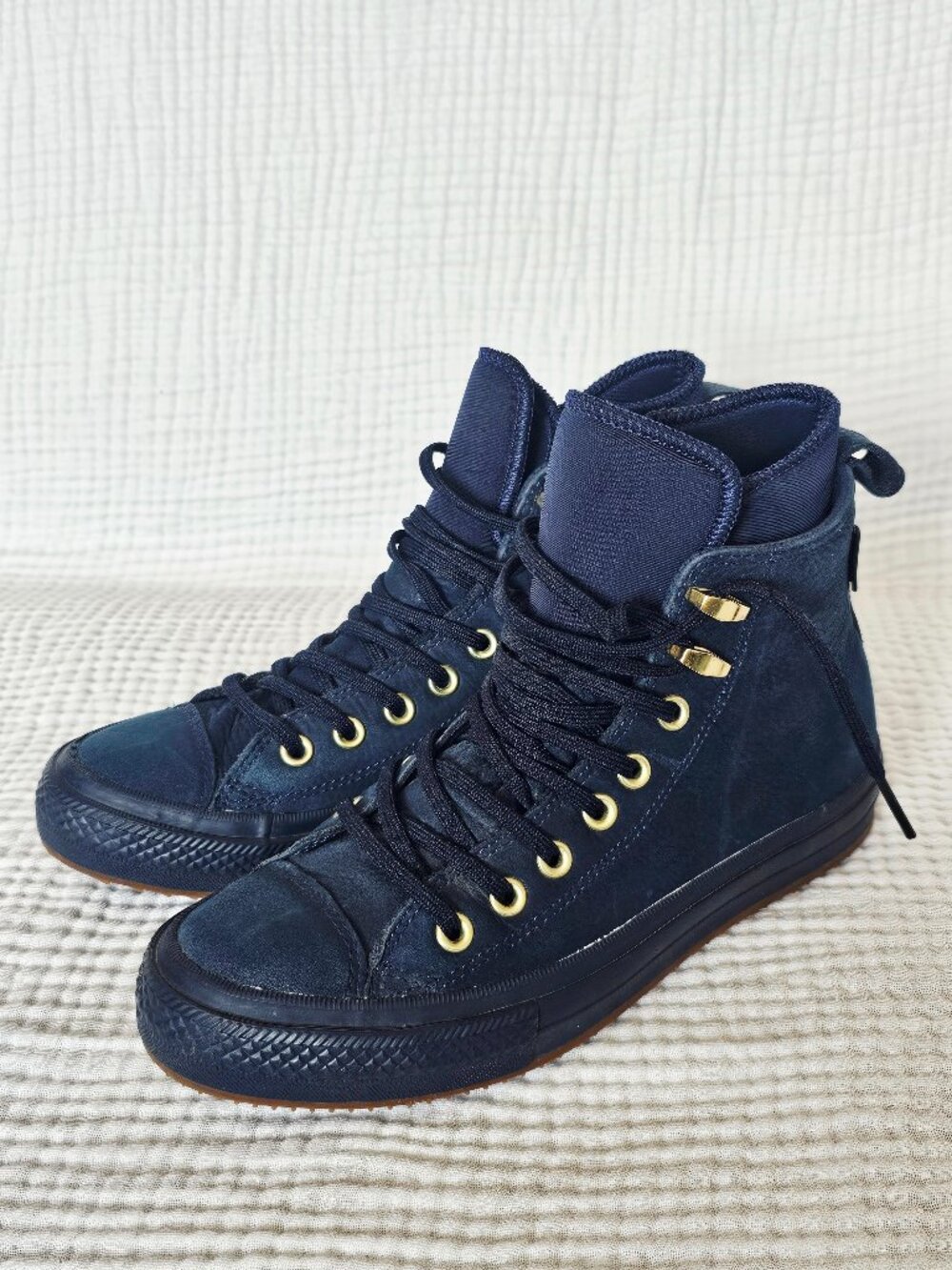 Converse Chuck Taylor Counter Climate Waterproof Hi Navy Suede 8.5